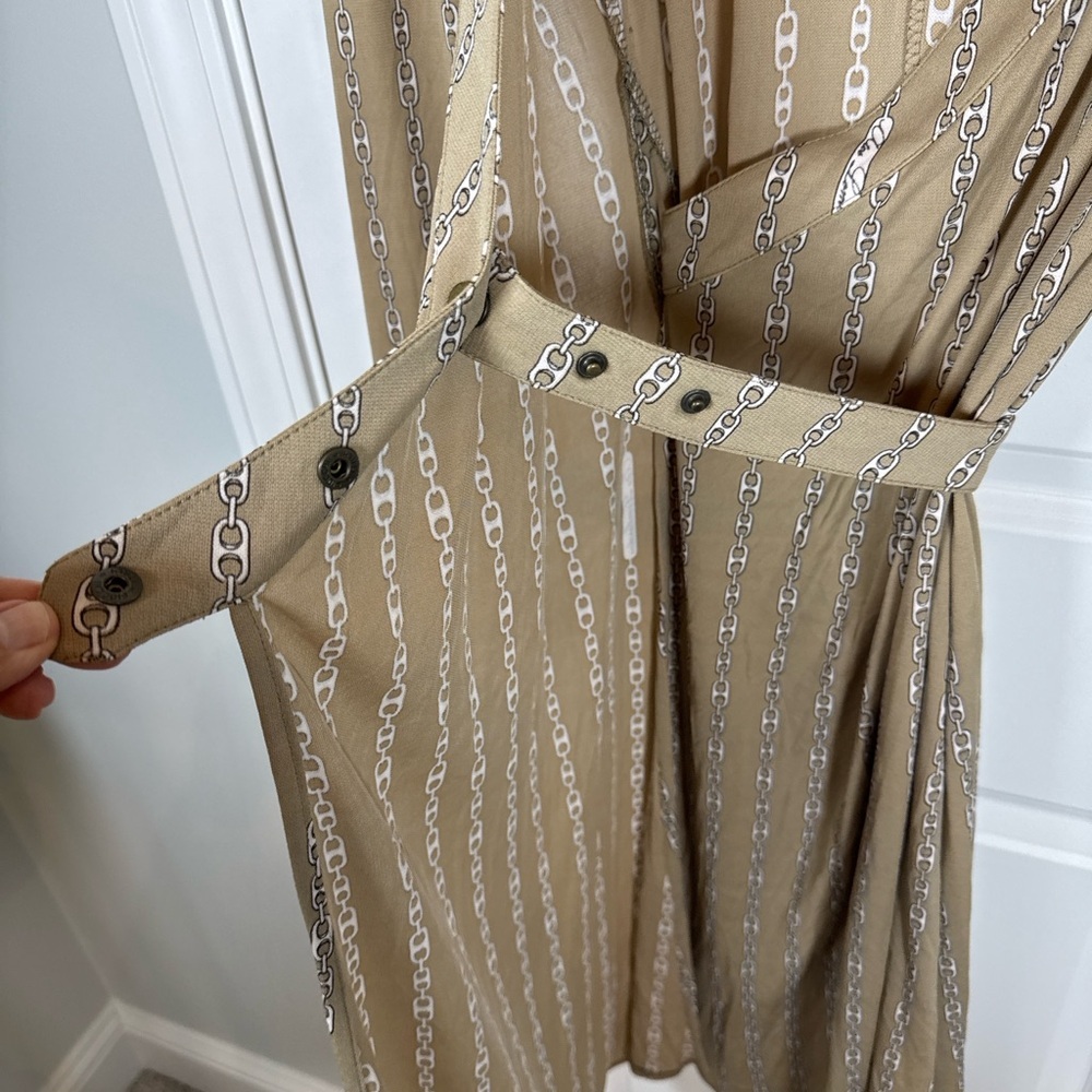 ATOS Lombardini Chain Print Wrap Dress Italy Silk Feel Designer Size 40 Small - Picture 6 of 9